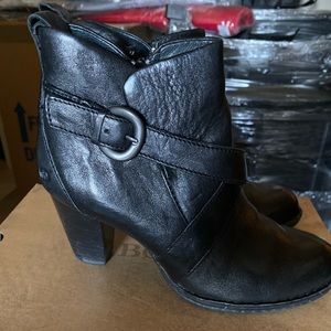 Born Ankle Boots 7.5